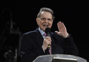 REINHARD BONNKE BIOGRAPHY, MINISTRY, DEATH, & LESSONS FROM HIS LIFE